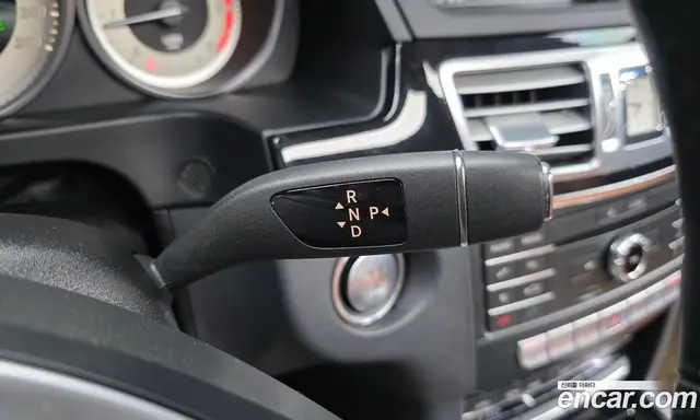 Mercedes-Benz E-Class 2016 2.1 автомат (гидро), миниатюра 9