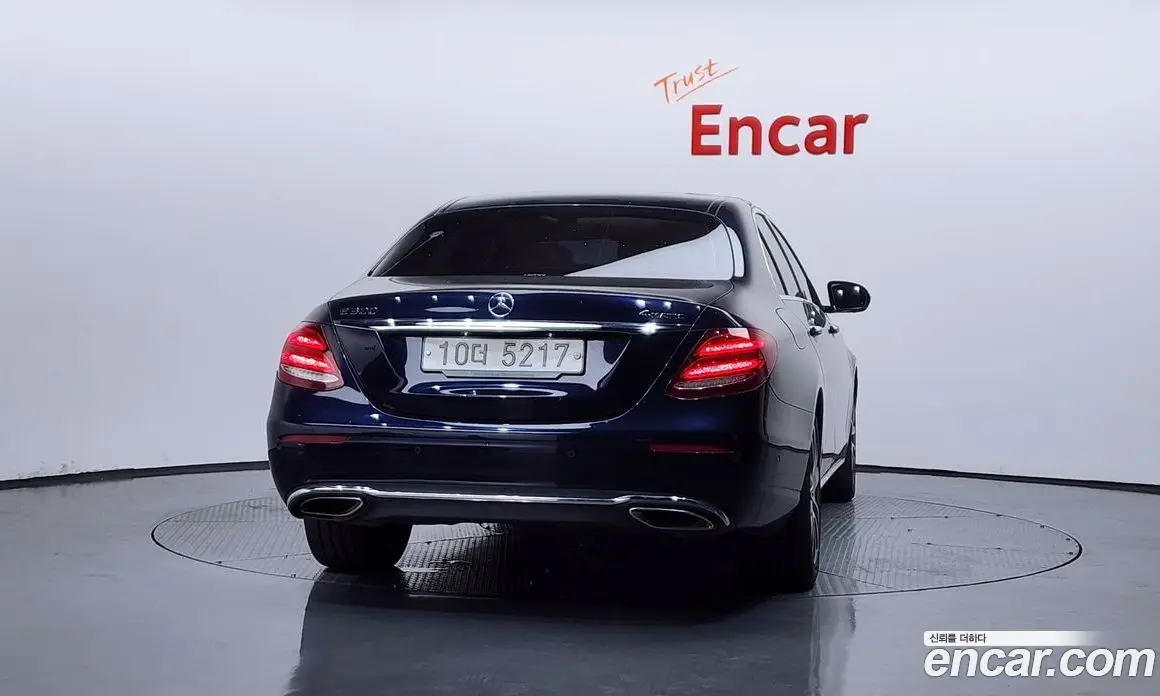 Mercedes-Benz E-Class 2019 2.0 автомат (гидро), фото 4