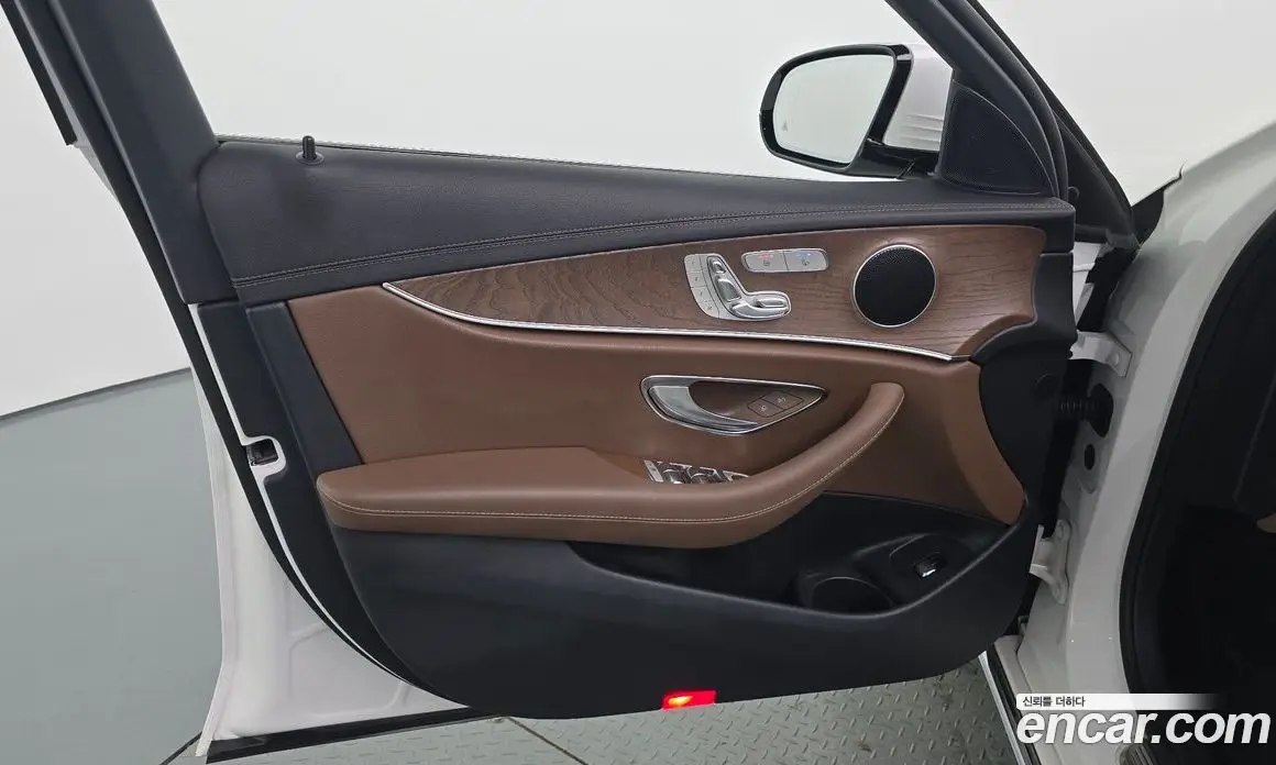 Mercedes-Benz E-Class 2020 2.0 автомат (гидро), фото 14