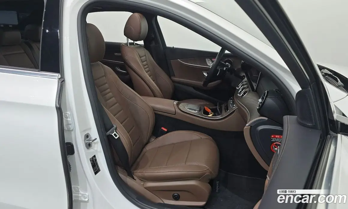 Mercedes-Benz E-Class 2020 2.0 автомат (гидро), фото 16