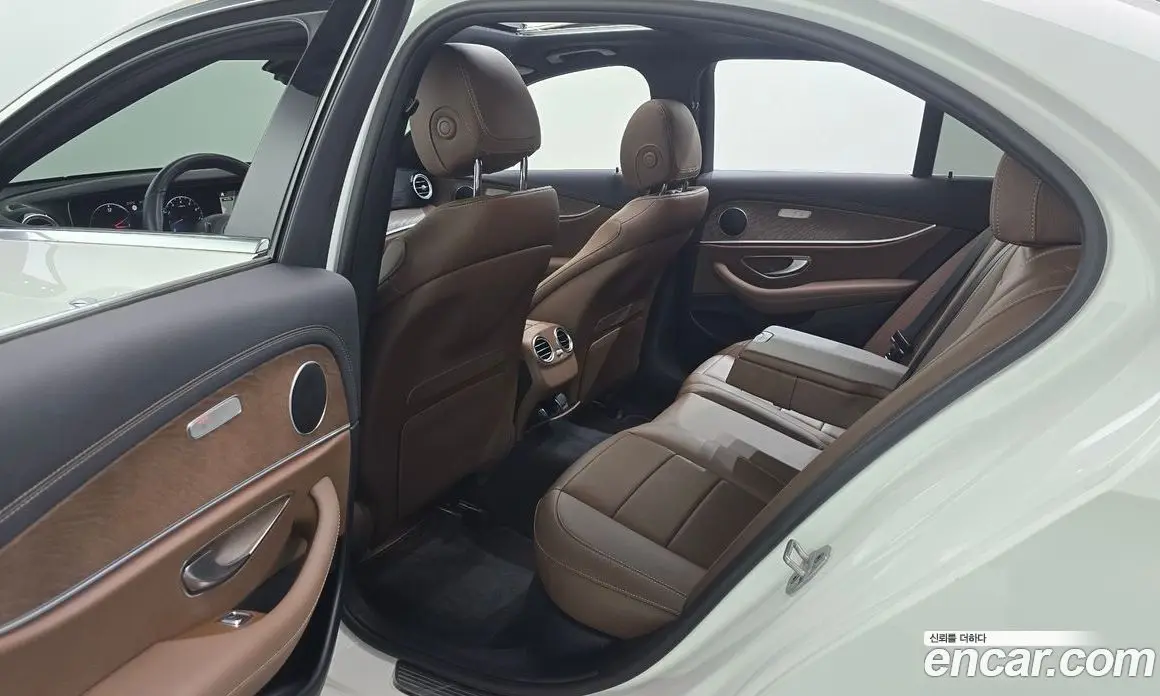 Mercedes-Benz E-Class 2020 2.0 автомат (гидро), фото 18