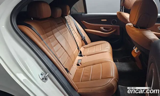 Mercedes-Benz E-Class 2020 1.9 автомат (гидро), миниатюра 11 Mercedes-Benz E-Class 2020 1.9 автомат (гидро), миниатюра 11