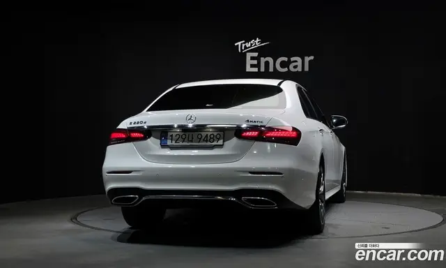 Mercedes-Benz E-Class 2020 1.9 автомат (гидро), миниатюра 4 Mercedes-Benz E-Class 2020 1.9 автомат (гидро), миниатюра 4