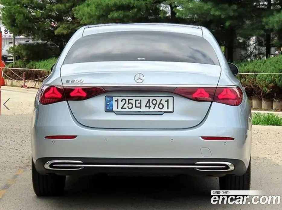 Mercedes-Benz E-Class 2024 2.0 автомат (гидро), фото 4
