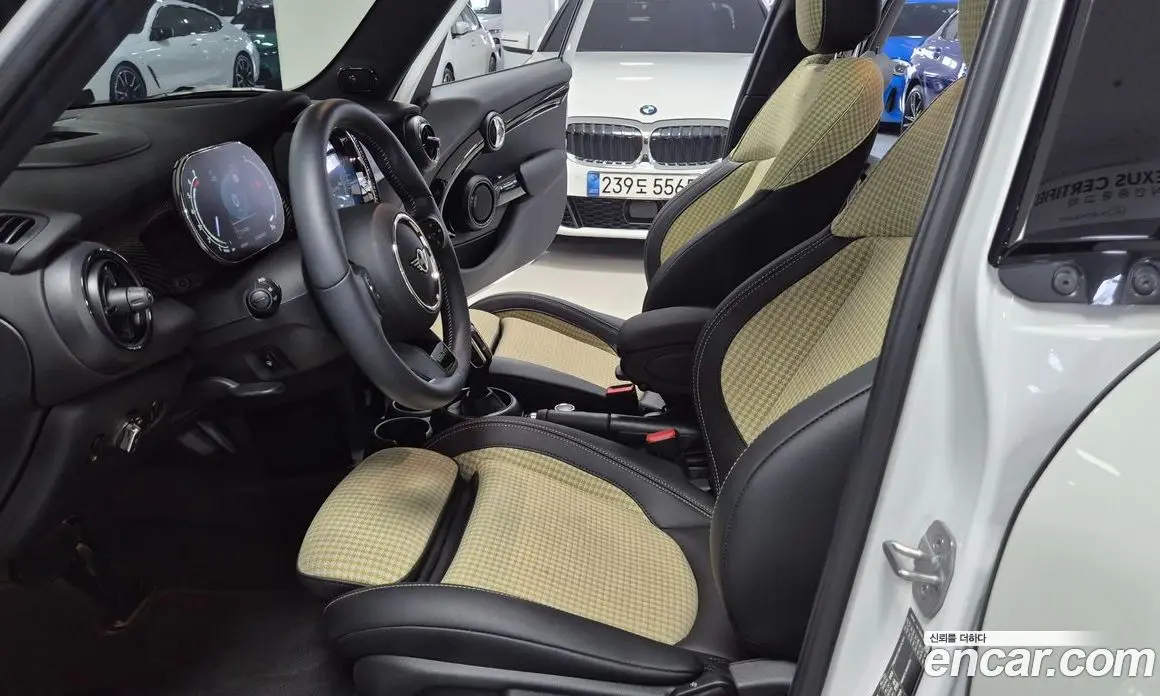 Mini Cooper 2023 2.0 автомат (гидро), фото 10