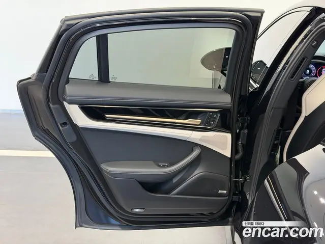 Porsche Panamera 2024 2.9 автомат (гидро), миниатюра 9