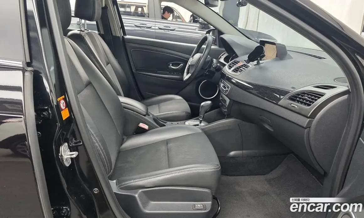 Renault (Samsung) SM3 2014 1.6 автомат (гидро), фото 11 Renault (Samsung) SM3 2014 1.6 автомат (гидро), фото 11