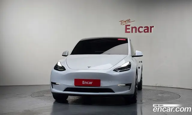 Tesla Model Y 2022 0.2 автомат (гидро), миниатюра 2