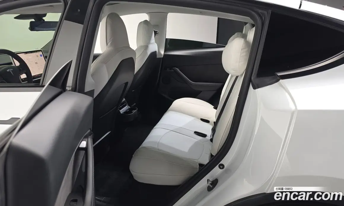 Tesla Model Y 2022 0.2 автомат (гидро), фото 16