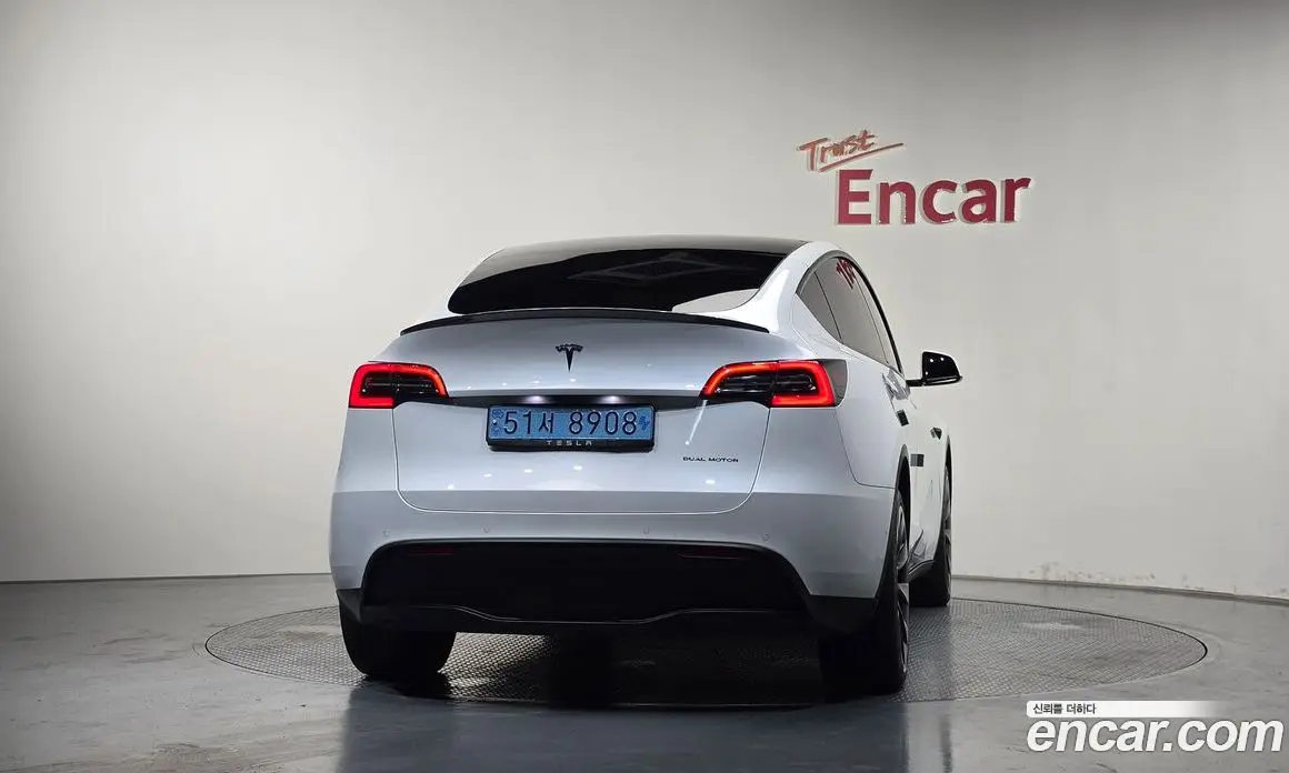 Tesla Model Y 2022 0.2 автомат (гидро), фото 3