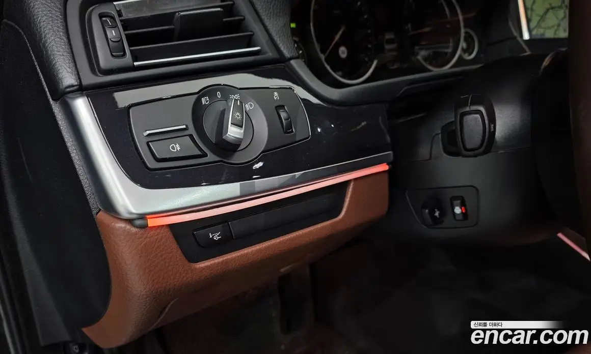 BMW 5 серия 2015 2.0 автомат (гидро), фото 16