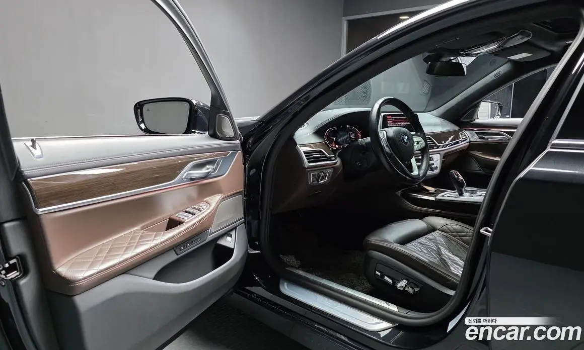 BMW 7 серия 2021 3.0 автомат (гидро), фото 13 BMW 7 серия 2021 3.0 автомат (гидро), фото 13
