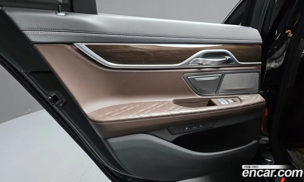 BMW 7 серия 2021 3.0 автомат (гидро), фото 15 BMW 7 серия 2021 3.0 автомат (гидро), фото 15