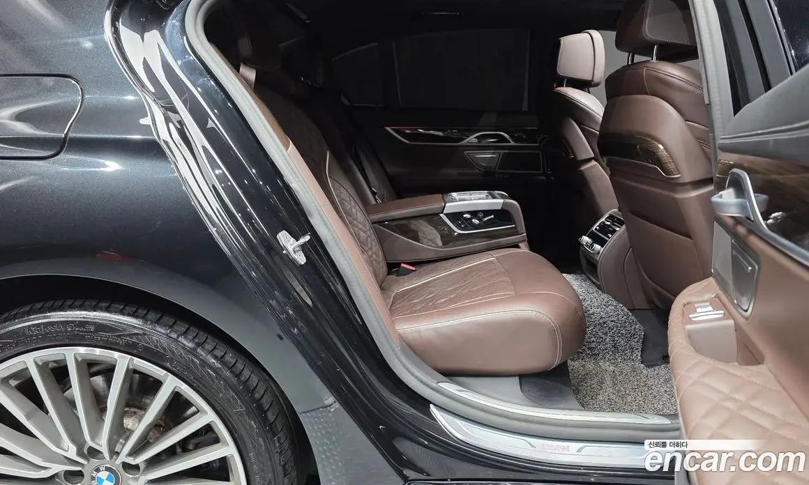 BMW 7 серия 2021 3.0 автомат (гидро), фото 17 BMW 7 серия 2021 3.0 автомат (гидро), фото 17