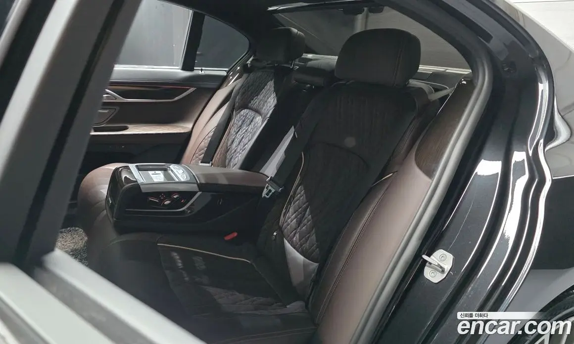 BMW 7 серия 2021 3.0 автомат (гидро), фото 18 BMW 7 серия 2021 3.0 автомат (гидро), фото 18
