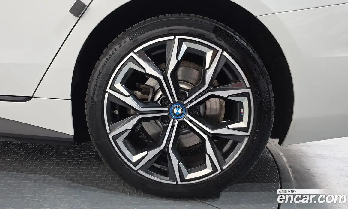 BMW i4 2022 0.2 автомат (гидро), фото 7