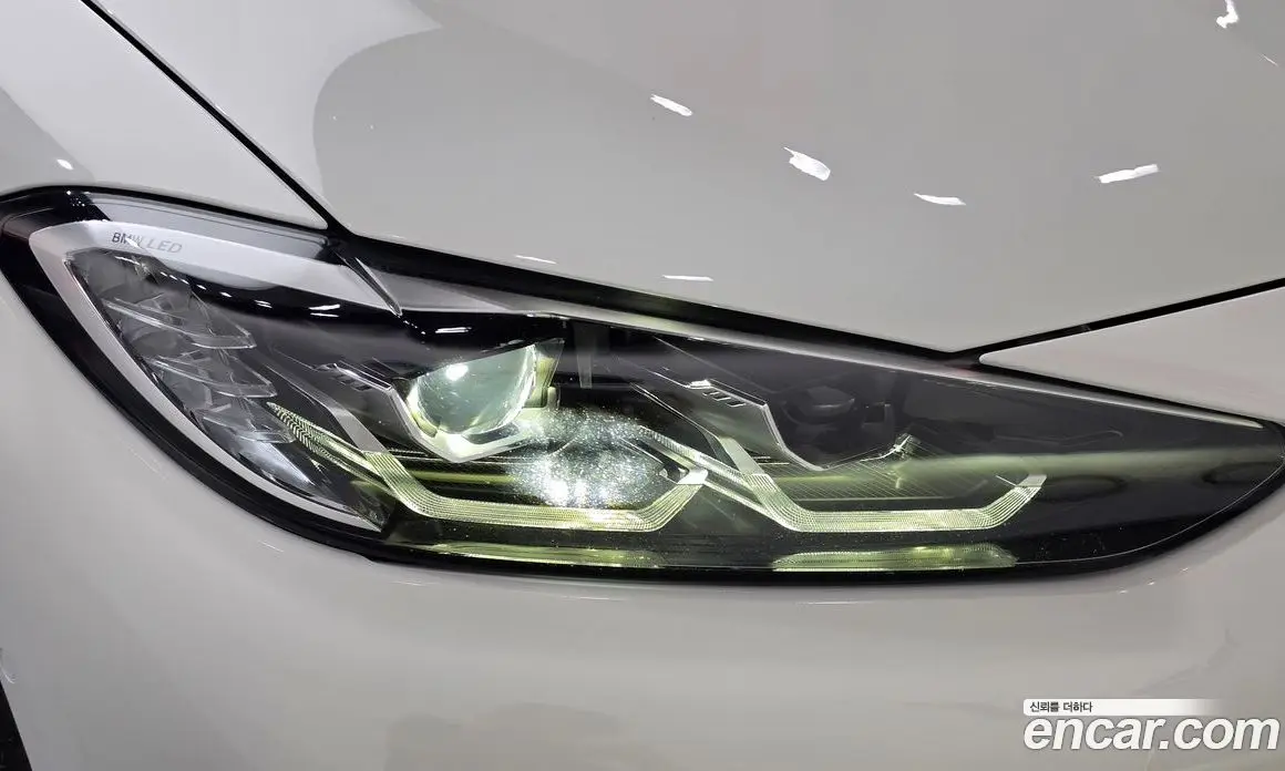 BMW i4 2022 0.2 автомат (гидро), фото 8
