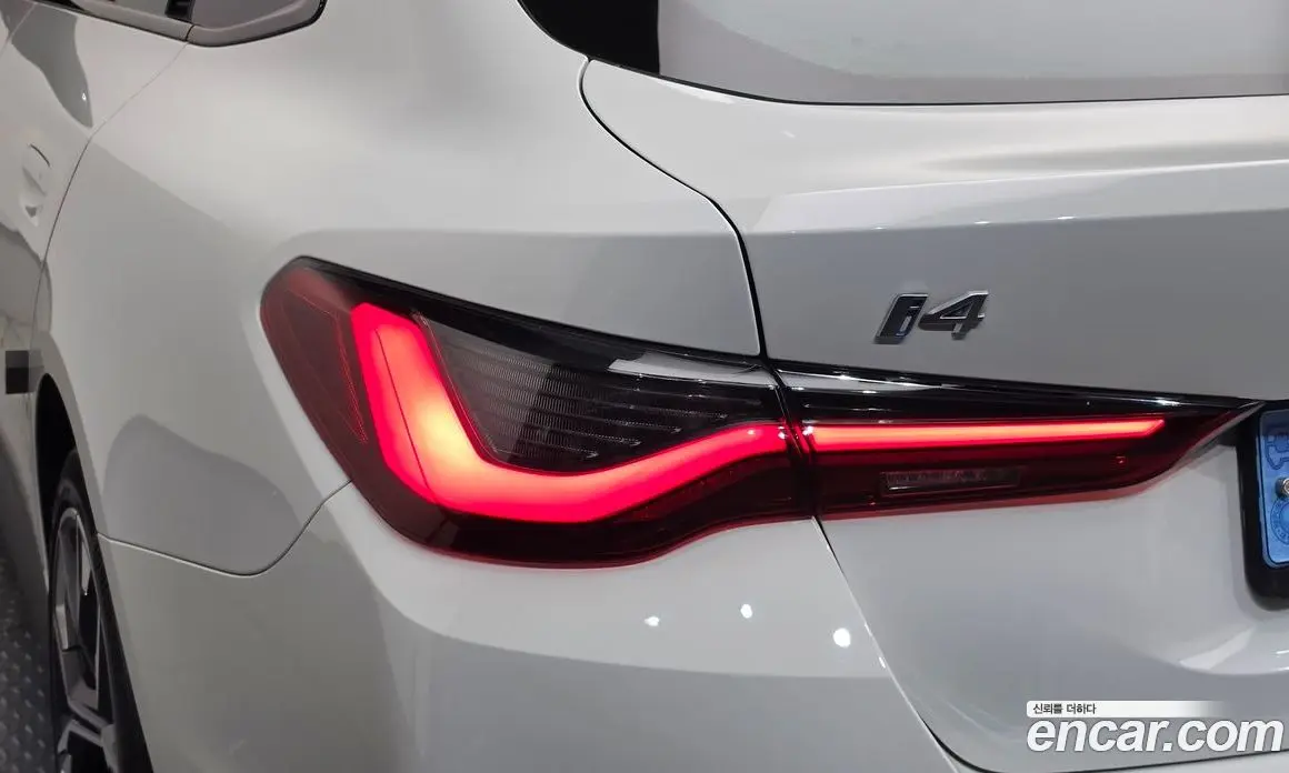 BMW i4 2022 0.2 автомат (гидро), фото 9
