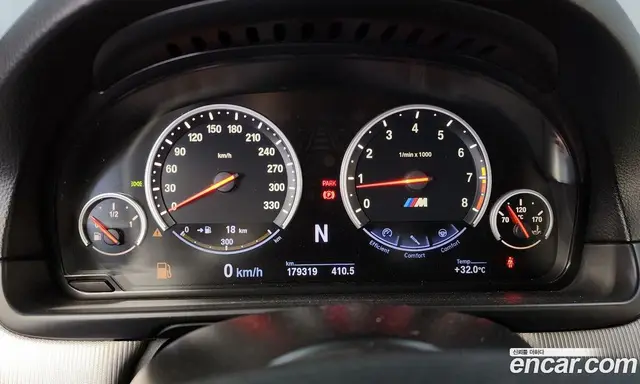 BMW M5 2012 4.4 автомат (гидро), миниатюра 8