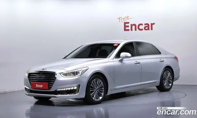 Genesis EQ900, 2016, 223 404 км