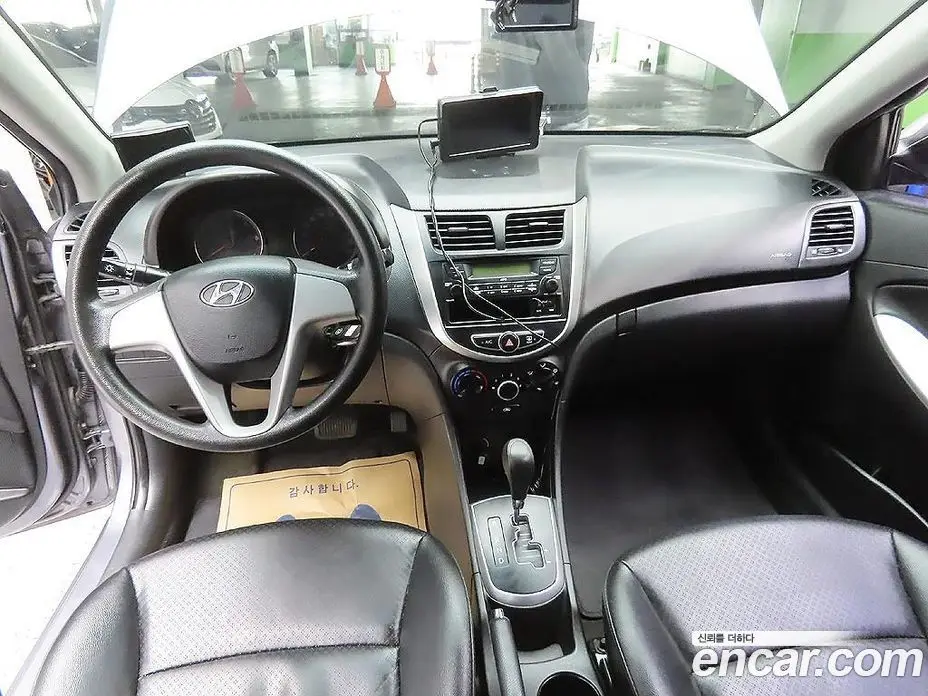 Hyundai Accent 2013 1.6 автомат (гидро), фото 11