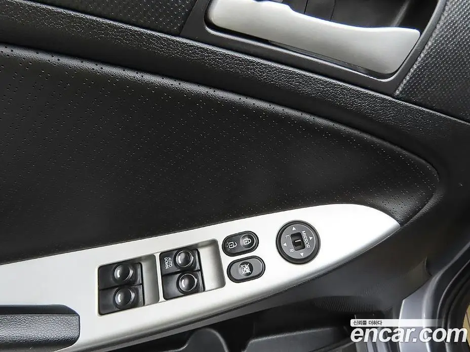 Hyundai Accent 2013 1.6 автомат (гидро), фото 14