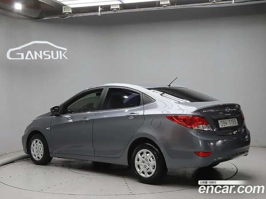 Hyundai Accent 2013 1.6 автомат (гидро), фото 3