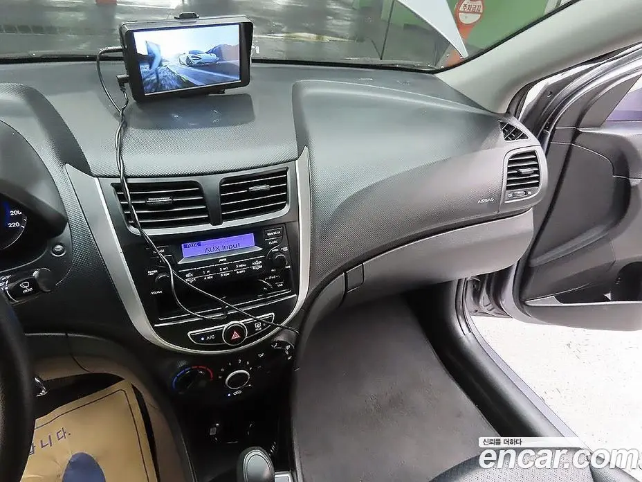 Hyundai Accent 2013 1.6 автомат (гидро), фото 7