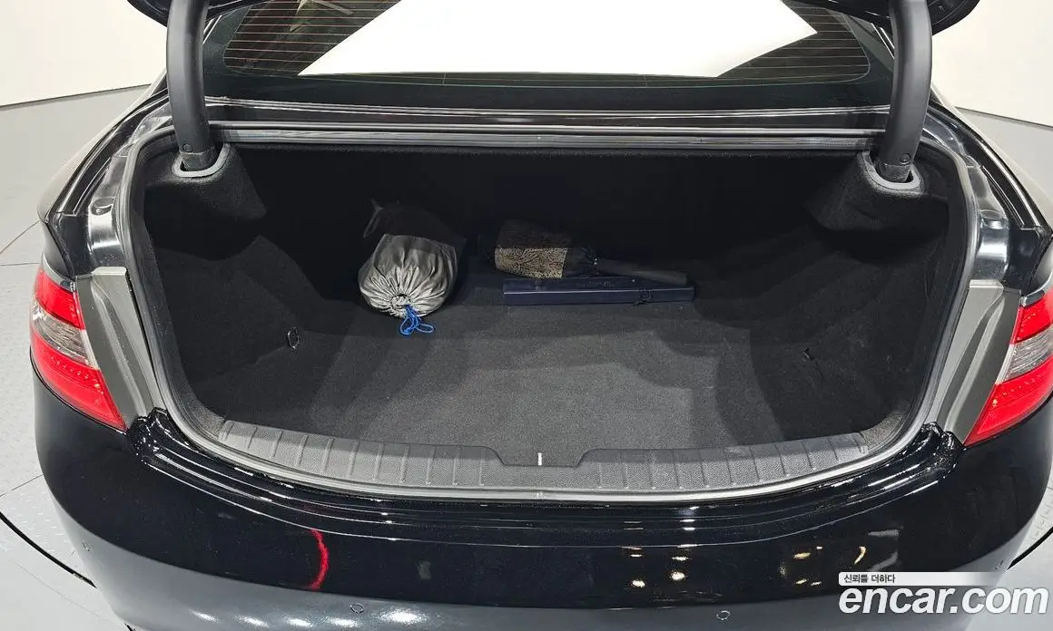 Hyundai Grandeur 2012 3.0 автомат (гидро), фото 20