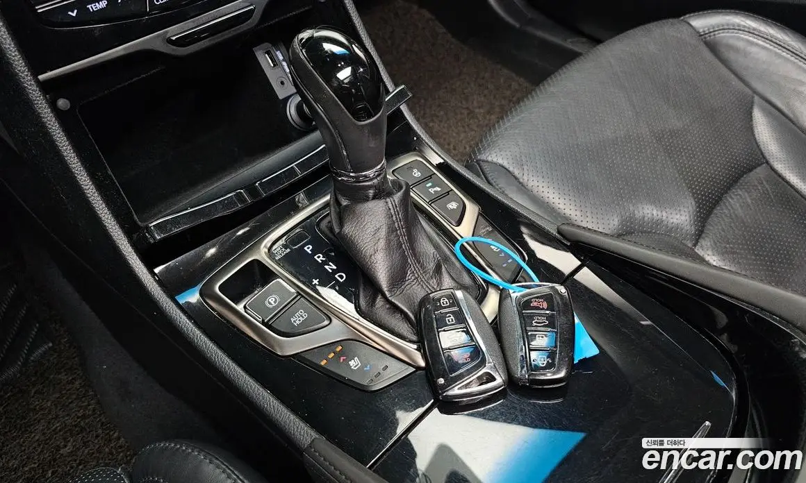 Hyundai Grandeur 2012 3.0 автомат (гидро), фото 9