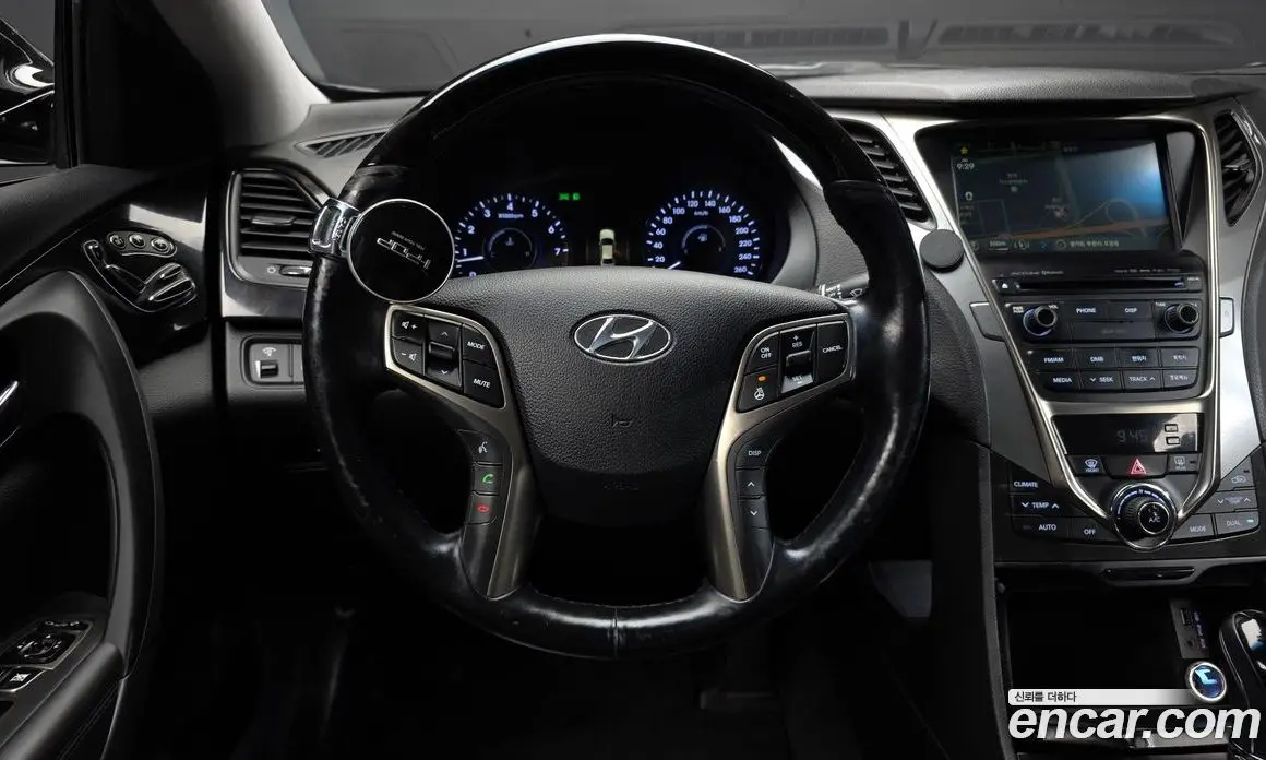 Hyundai Grandeur 2014 3.0 автомат (гидро), фото 13