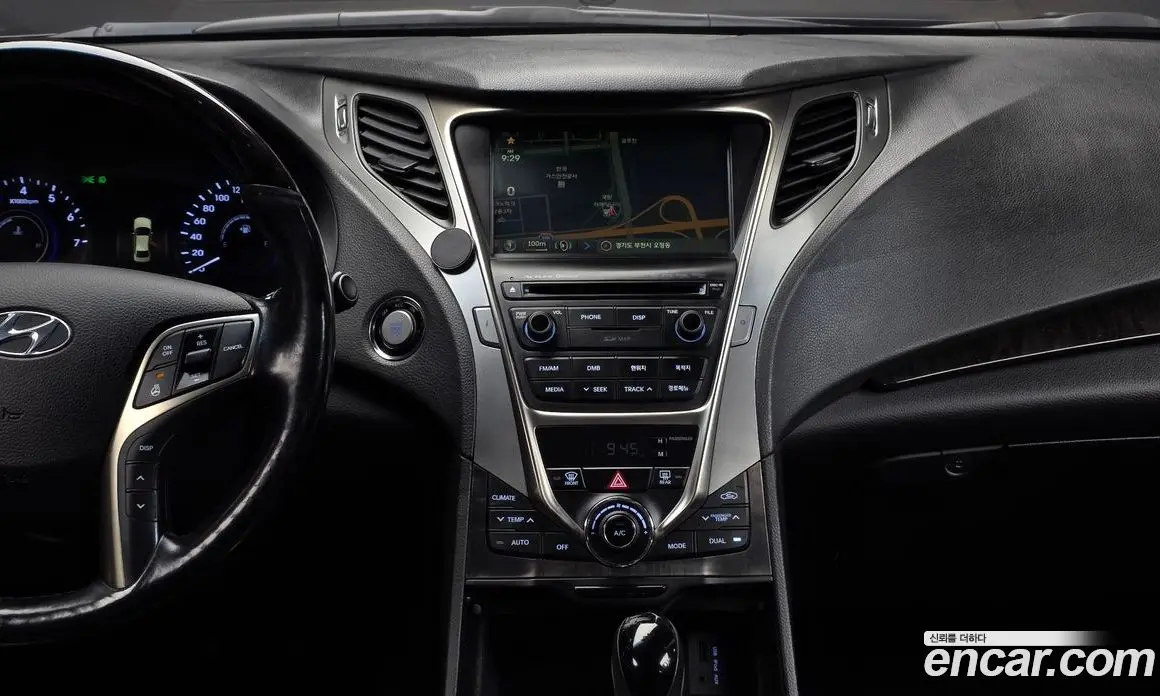 Hyundai Grandeur 2014 3.0 автомат (гидро), фото 14