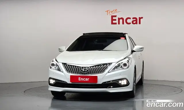 Hyundai Grandeur 2015 2.4 автомат (гидро), миниатюра 3