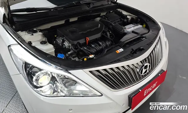 Hyundai Grandeur 2015 2.4 автомат (гидро), миниатюра 6