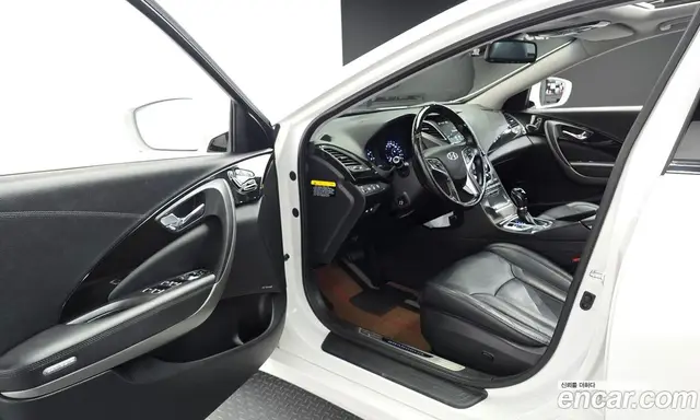 Hyundai Grandeur 2015 2.4 автомат (гидро), миниатюра 10