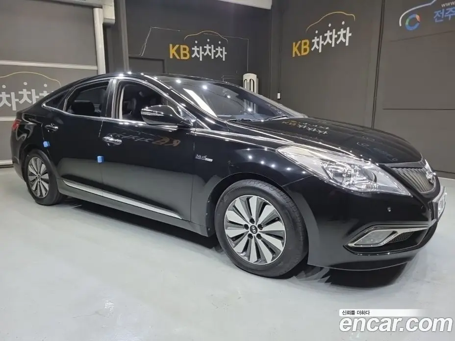 Hyundai Grandeur 2015 2.4 автомат (гидро), фото 5 Hyundai Grandeur 2015 2.4 автомат (гидро), фото 5
