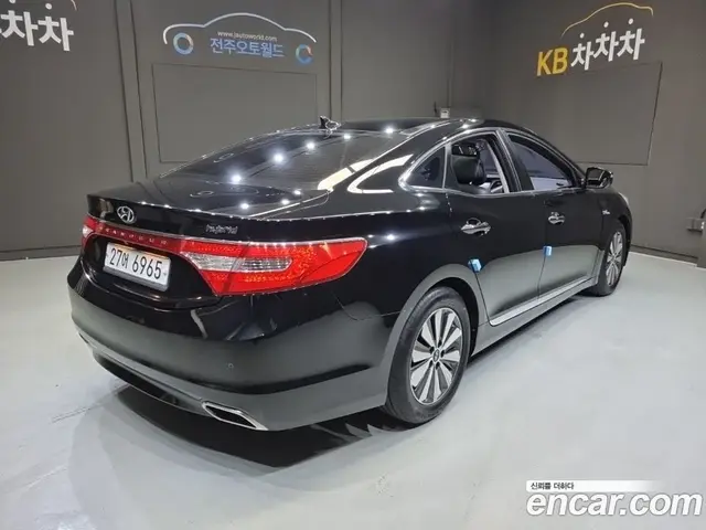 Hyundai Grandeur 2015 2.4 автомат (гидро), миниатюра 6 Hyundai Grandeur 2015 2.4 автомат (гидро), миниатюра 6