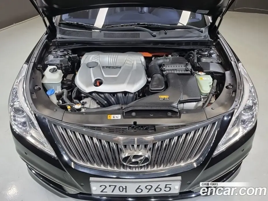 Hyundai Grandeur 2015 2.4 автомат (гидро), фото 7 Hyundai Grandeur 2015 2.4 автомат (гидро), фото 7