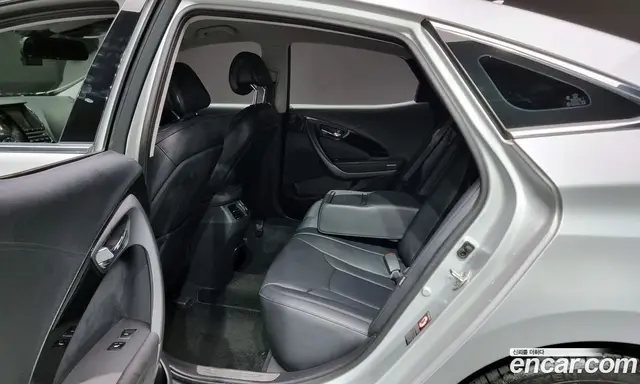 Hyundai Grandeur 2016 2.4 автомат (гидро), миниатюра 12