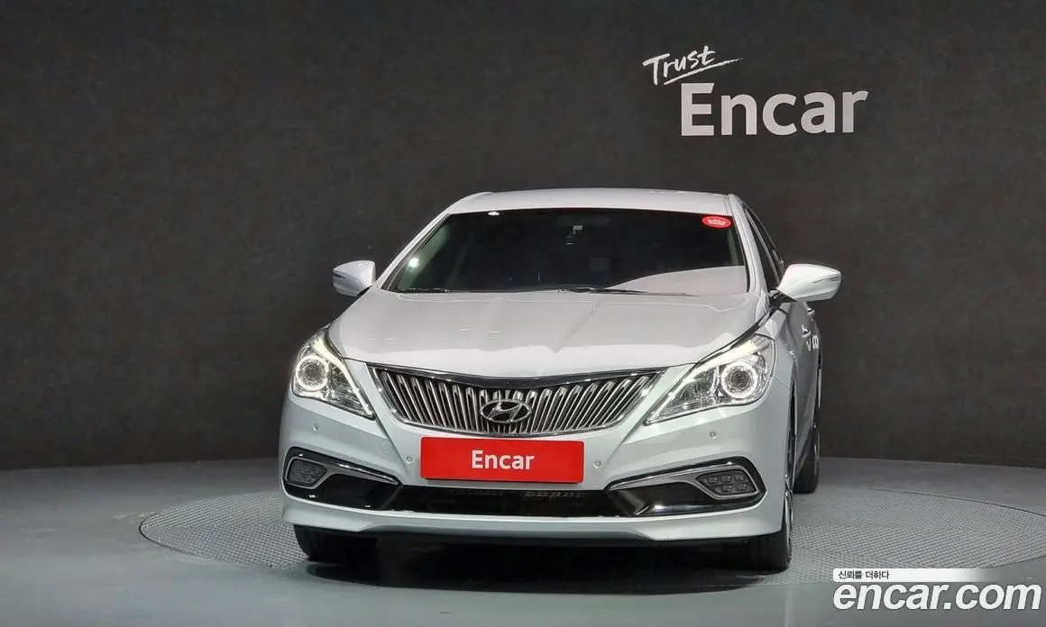 Hyundai Grandeur 2016 2.4 автомат (гидро), фото 3 Hyundai Grandeur 2016 2.4 автомат (гидро), фото 3