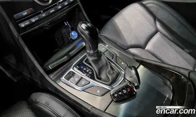 Hyundai Grandeur 2016 2.4 автомат (гидро), миниатюра 9 Hyundai Grandeur 2016 2.4 автомат (гидро), миниатюра 9