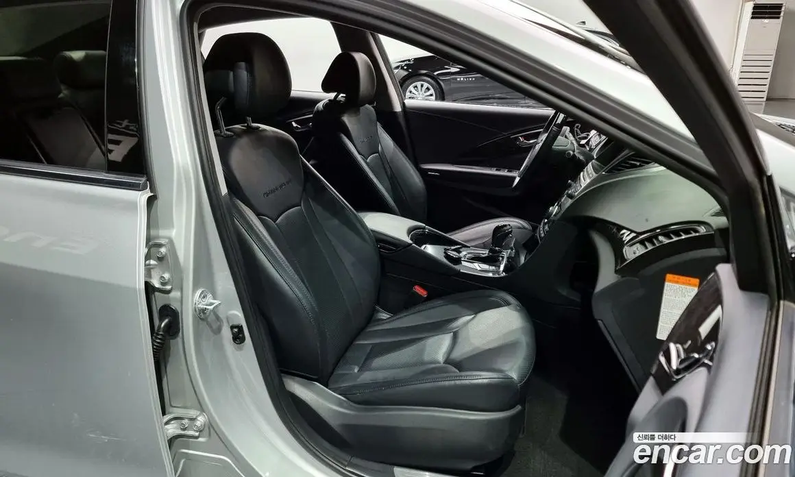 Hyundai Grandeur 2016 2.4 автомат (гидро), фото 10 Hyundai Grandeur 2016 2.4 автомат (гидро), фото 10