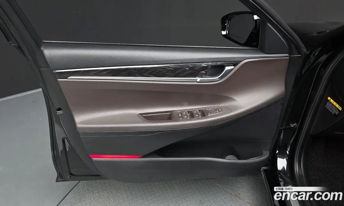 Hyundai Grandeur 2017 2.4 автомат (гидро), фото 14