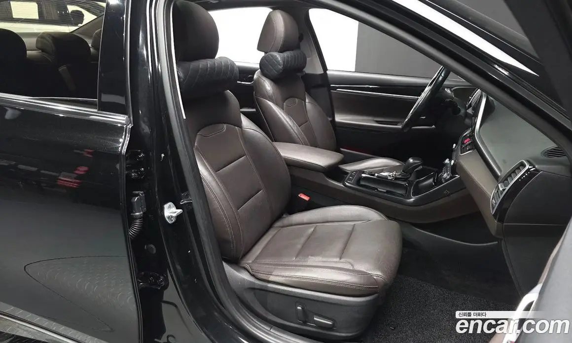 Hyundai Grandeur 2017 2.4 автомат (гидро), фото 16