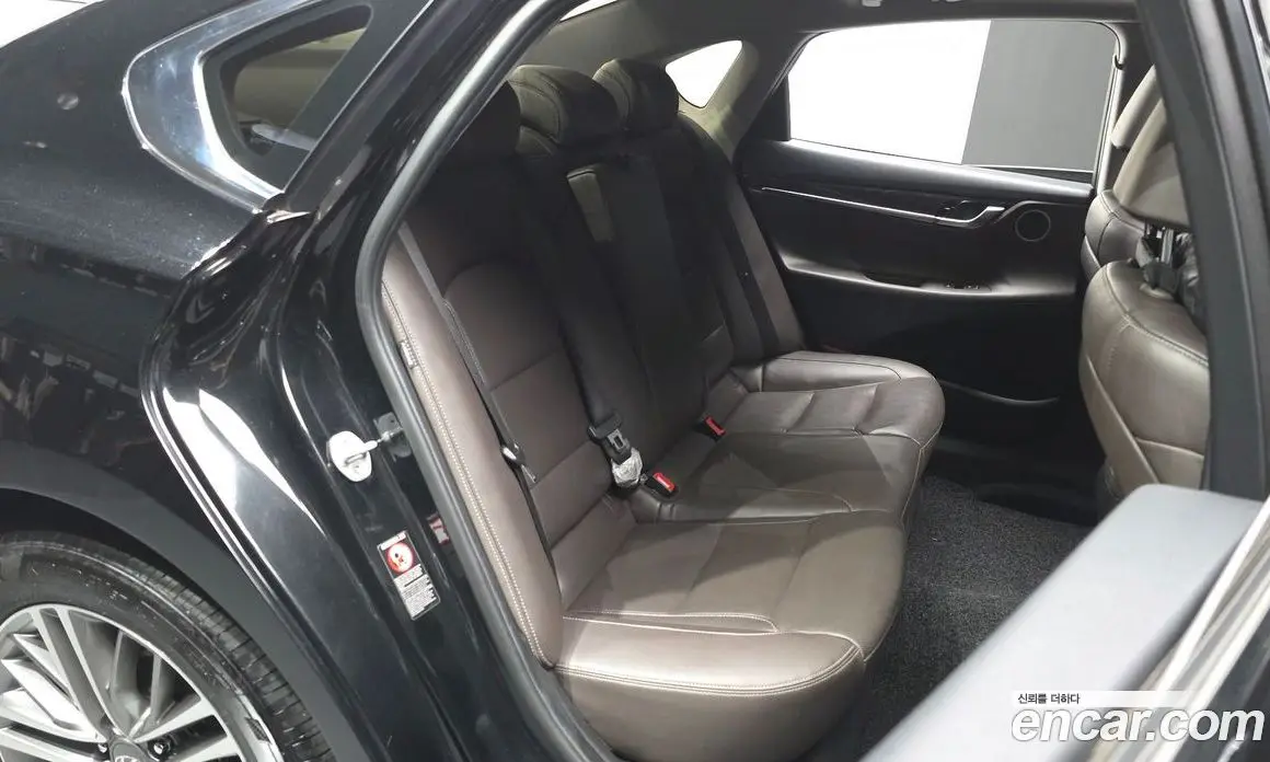 Hyundai Grandeur 2017 2.4 автомат (гидро), фото 18
