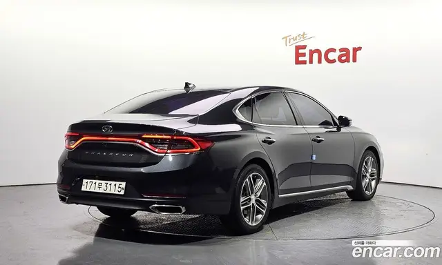 Hyundai Grandeur 2017 2.4 автомат (гидро), миниатюра 2