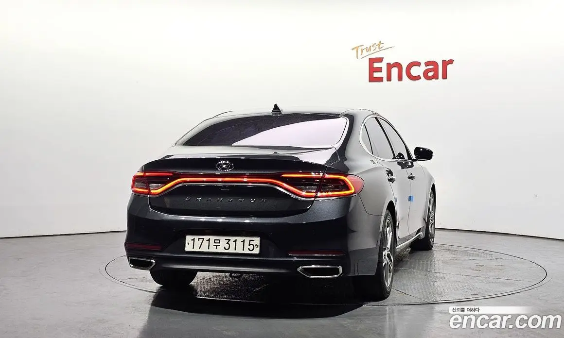 Hyundai Grandeur 2017 2.4 автомат (гидро), фото 4