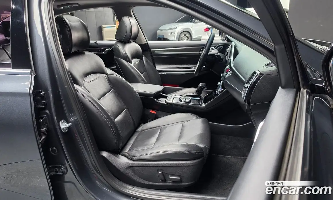 Hyundai Grandeur 2018 3.0 автомат (гидро), фото 11