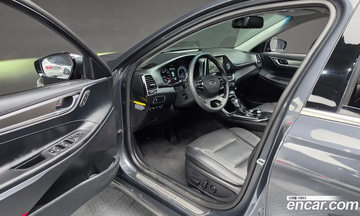Hyundai Grandeur 2018 3.0 автомат (гидро), фото 10