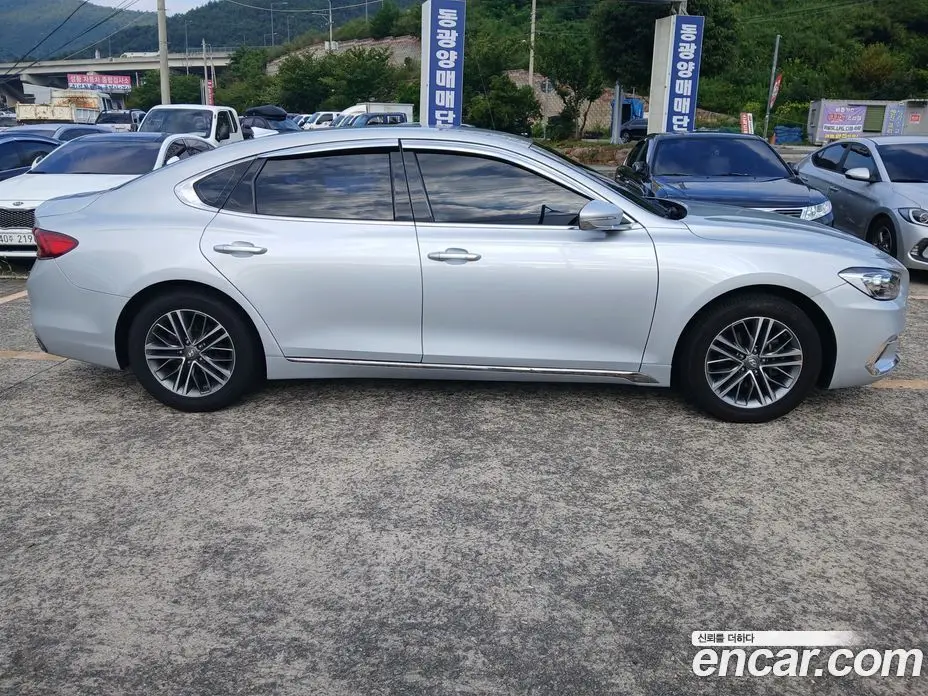 Hyundai Grandeur 2018 3.0 автомат (гидро), фото 3